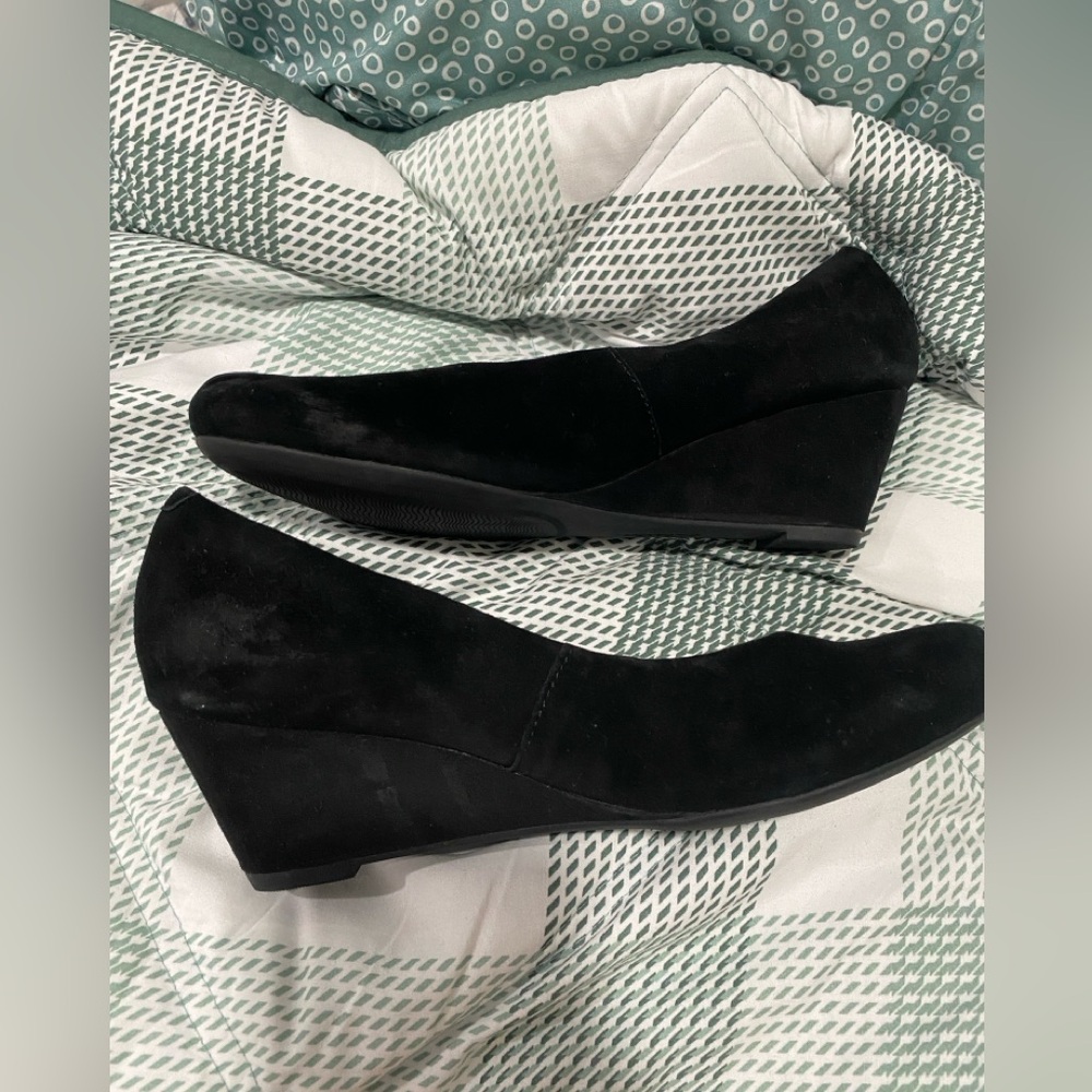Suede size 8 Clark’s wedges.